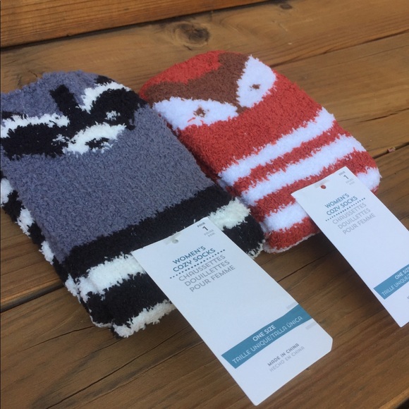 Old Navy Accessories - NWT 2 Pair of Old Navy Cozy Socks